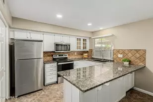 8538 E McDonald Dr, Scottsdale, AZ 85250 - Photo 9