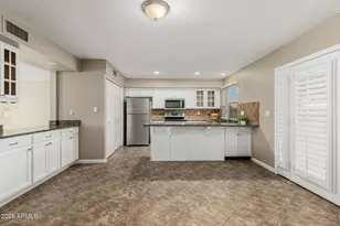 8538 E McDonald Dr, Scottsdale, AZ 85250 - Photo 7