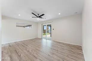 1723 N 42nd St, Phoenix, AZ 85008 - Photo 21