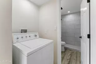 1723 N 42nd St, Phoenix, AZ 85008 - Photo 9