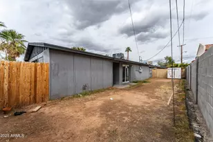 1723 N 42nd St, Phoenix, AZ 85008 - Photo 43