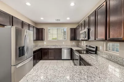 7742 W Palm Lane, Phoenix, AZ 85035 - Photo 11