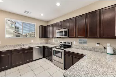 7742 W Palm Lane, Phoenix, AZ 85035 - Photo 13