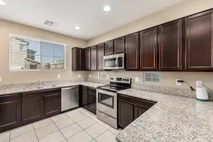 7742 W Palm Ln, Phoenix, AZ 85035 - Photo 13