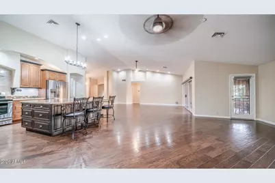 8756 W Rockwood Drive, Peoria, AZ 85382 - Photo 9