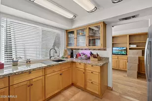 2119 E Crocus Dr, Phoenix, AZ 85022 - Photo 13