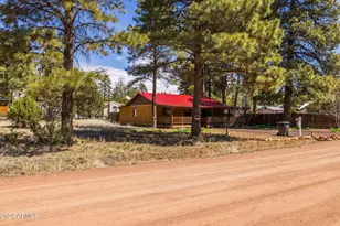 2074 Thousand Pines Dr, Overgaard, AZ 85933 - Photo 5