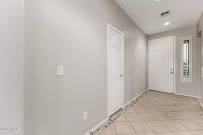 2102 E Yellowstone Place, Chandler, AZ 85249 - Photo 5
