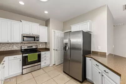 2102 E Yellowstone Place, Chandler, AZ 85249 - Photo 17