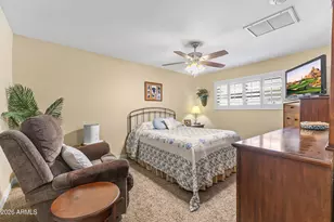 10410 W Floriade Dr, Sun City, AZ 85351 - Photo 23