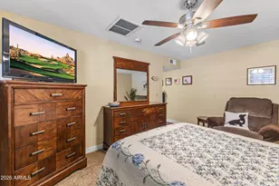 10410 W Floriade Dr, Sun City, AZ 85351 - Photo 5