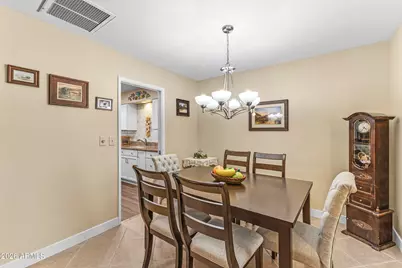 10410 W Floriade Drive, Sun City, AZ 85351 - Photo 17