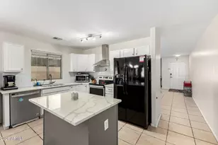 41528 N Maple Ln, San Tan Valley, AZ 85140 - Photo 11