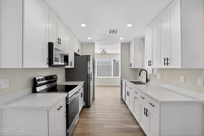 2355 W Waltann Lane, Phoenix, AZ 85023 - Photo 13