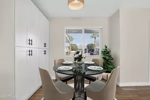 2355 W Waltann Ln, Phoenix, AZ 85023 - Photo 11