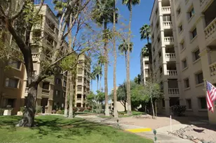 7930 E Camelback Rd, Scottsdale, AZ 85251 - Photo 17