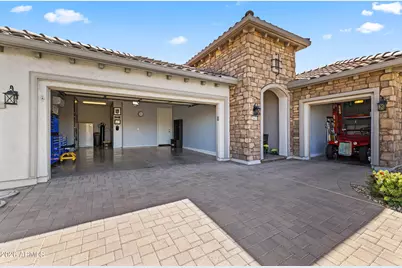20433 N 275th Drive, Buckeye, AZ 85396 - Photo 17