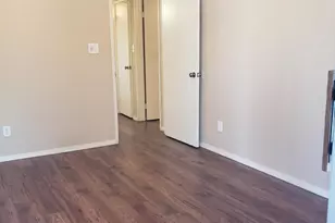 9626 W Mountain View Rd, Peoria, AZ 85345 - Photo 11