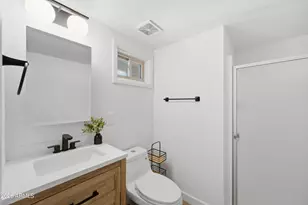 1125 E Kaler Dr, Phoenix, AZ 85020 - Photo 17