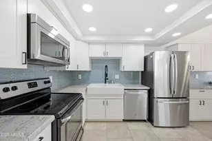 1125 E Kaler Dr, Phoenix, AZ 85020 - Photo 13