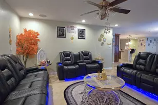 4452 W Windrose Dr, Glendale, AZ 85304 - Photo 9