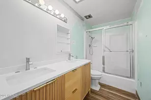 7729 E Rancho Vista Dr, Scottsdale, AZ 85251 - Photo 19