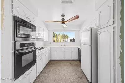 7729 E Rancho Vista Drive, Scottsdale, AZ 85251 - Photo 13