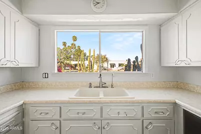 7729 E Rancho Vista Drive, Scottsdale, AZ 85251 - Photo 15