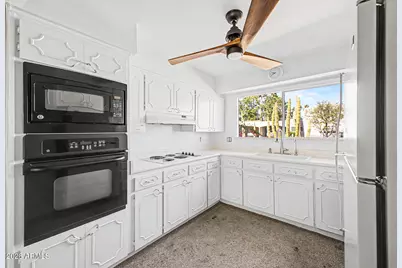 7729 E Rancho Vista Drive, Scottsdale, AZ 85251 - Photo 15