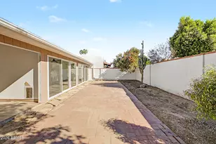 7729 E Rancho Vista Dr, Scottsdale, AZ 85251 - Photo 35