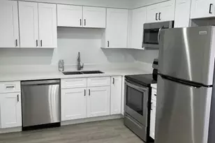 830 E Turney Ave, Phoenix, AZ 85014 - Photo 7
