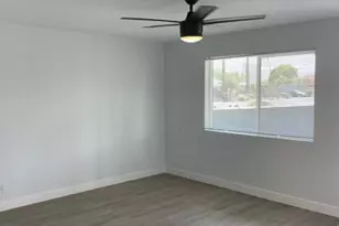 830 E Turney Ave, Phoenix, AZ 85014 - Photo 9