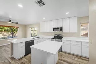 21961 N 69th Ave, Glendale, AZ 85310 - Photo 13