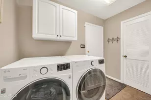 1121 W Aster Dr, Phoenix, AZ 85029 - Photo 49