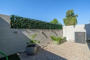 2170 W Harmont Dr, Phoenix, AZ 85021 - Photo 19