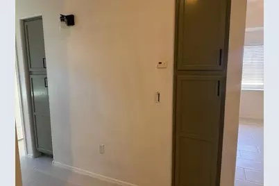 2250 E Deer Valley Road #Unit 29, Phoenix, AZ 85024 - Photo 9