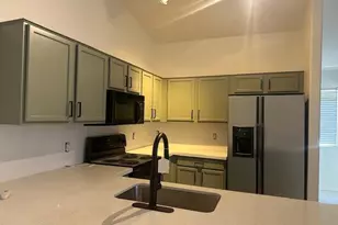 2250 E Deer Valley Rd, Phoenix, AZ 85024 - Photo 35