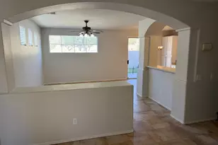 226 W Mountain Sage Dr, Phoenix, AZ 85045 - Photo 3