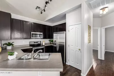 957 W Wendy Way, Gilbert, AZ 85233 - Photo 7