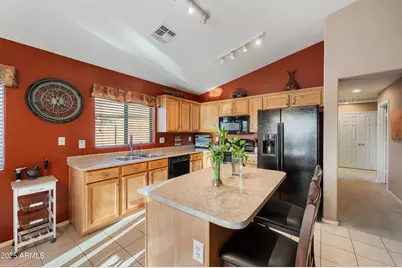 1268 S 238th Lane, Buckeye, AZ 85326 - Photo 9