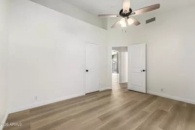 8782 W Shaw Butte Drive, Peoria, AZ 85345 - Photo 27