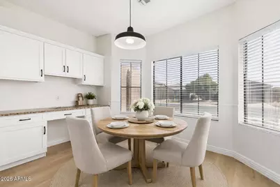 8782 W Shaw Butte Drive, Peoria, AZ 85345 - Photo 11