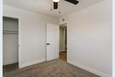 548 W Elena Avenue, Mesa, AZ 85210 - Photo 11