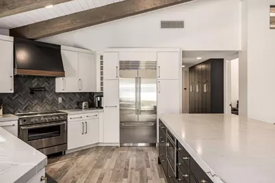 9917 N 52nd Street, Paradise Valley, AZ 85253 - Photo 5