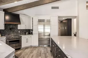 9917 N 52nd St, Paradise Valley, AZ 85253 - Photo 5