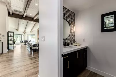 9917 N 52nd Street, Paradise Valley, AZ 85253 - Photo 23