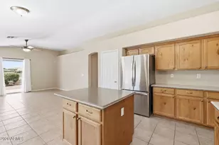 31267 N Claridge Cir, San Tan Valley, AZ 85143 - Photo 7