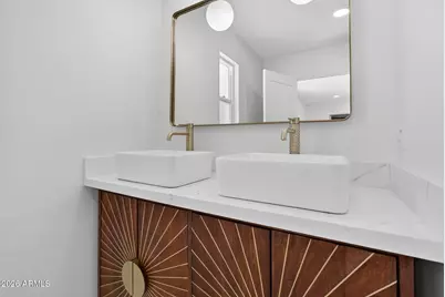 5724 N 13th Place, Phoenix, AZ 85014 - Photo 13