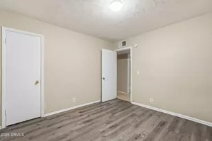 6211 S 21st St, Phoenix, AZ 85042 - Photo 11