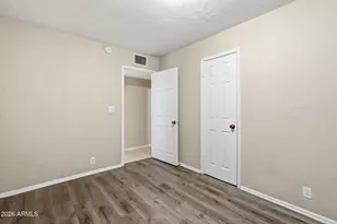 6211 S 21st St, Phoenix, AZ 85042 - Photo 13